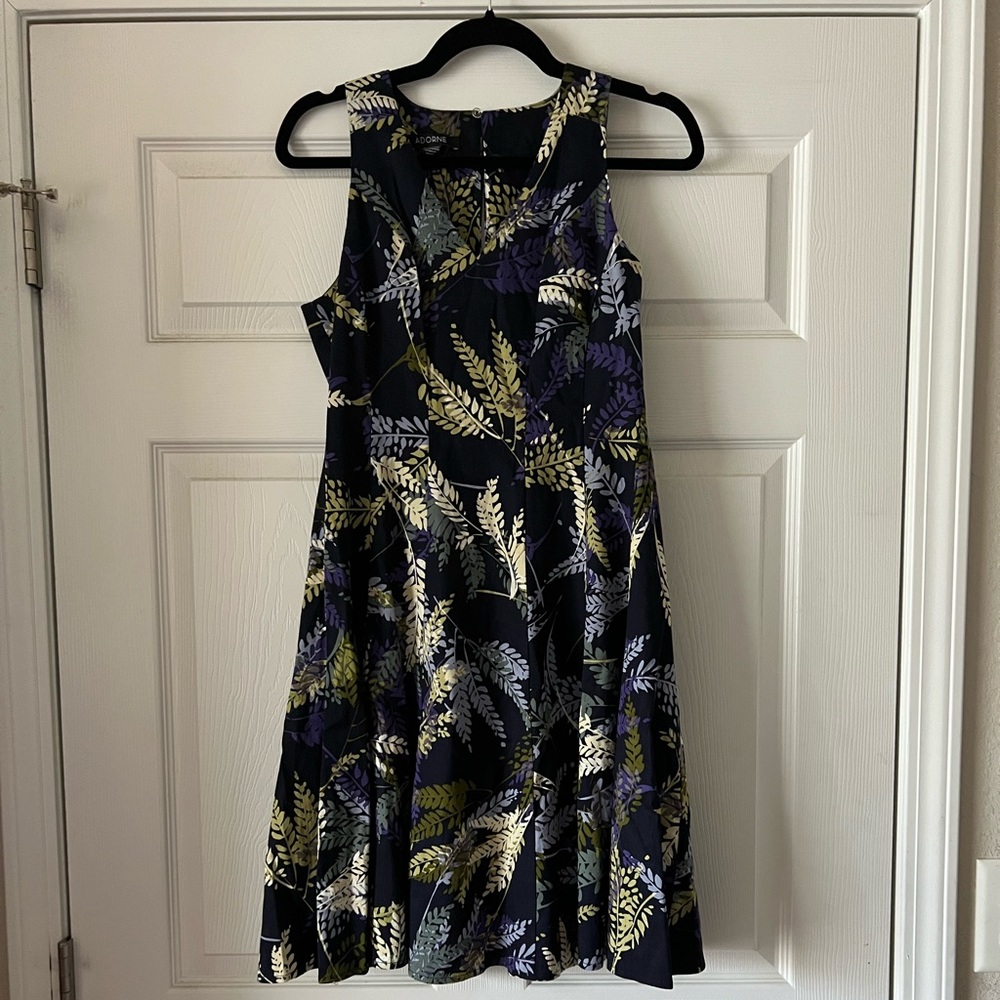 NWOT SZ 2 ADORNE FLORAL SLEEVELESS DRESS!
